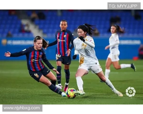 女足球星留洋打破进球荒成为焦点，勇夺海外赛场首粒进球